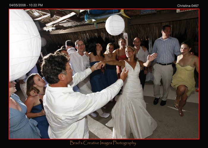 dancing fun at River Palms cottages