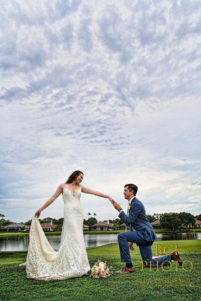 Fantastic Rainy Day Wedding at Willoughby Golf Club