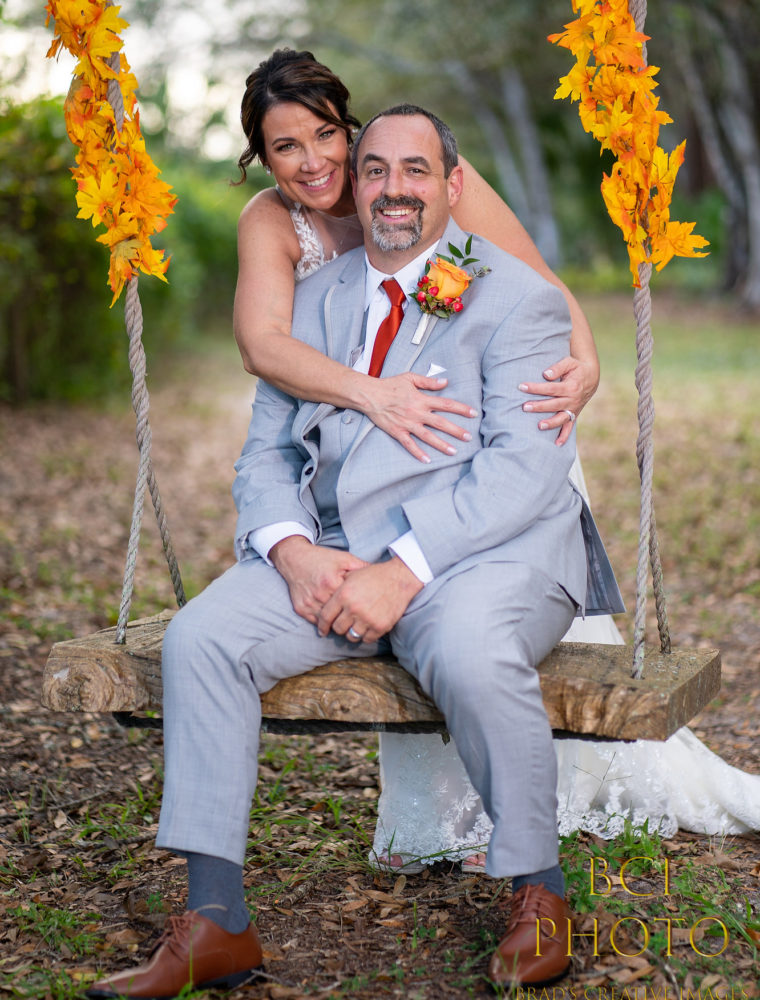 October Cielo Blu Barn Wedding