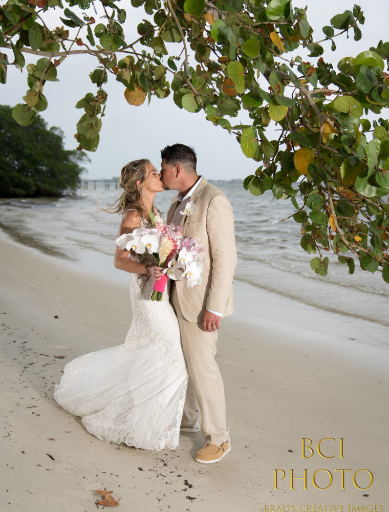 River Palms Cottages Wedding Just Beats the Rains.